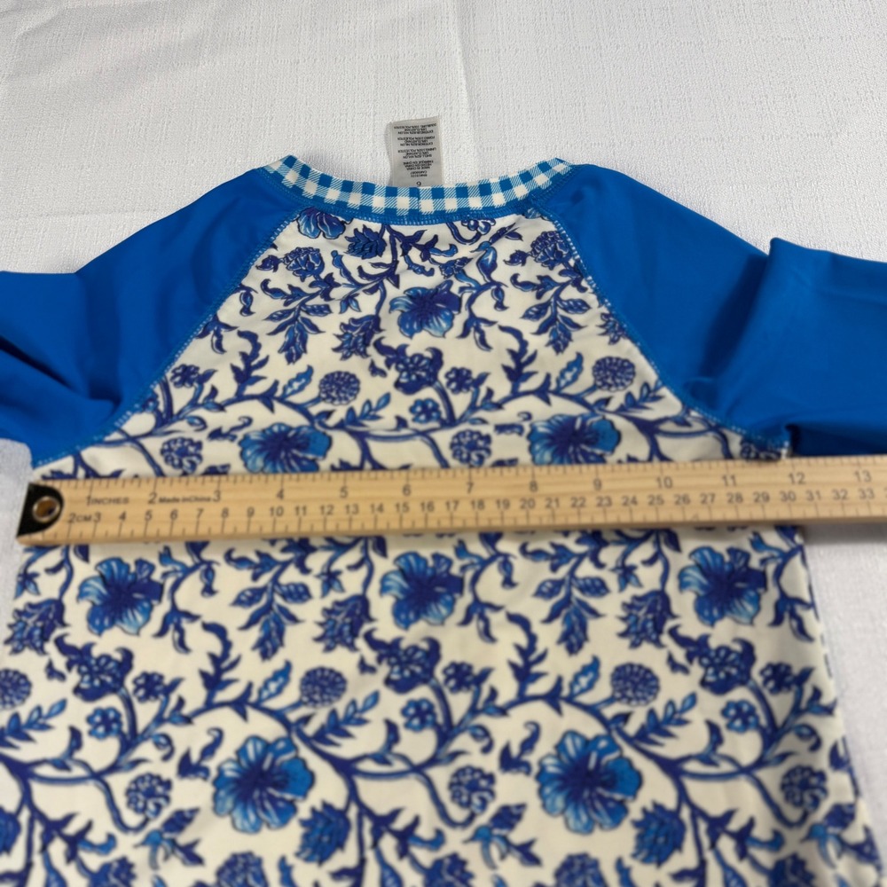 Tommy Bahama Girls Size 6 Blue Floral Long Sleeve Rash Guard Swim Top Casual UPF - Picture 4 of 4